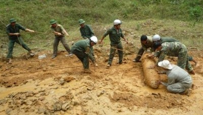 Deutschland hilft Vietnam bei Entschärfung von Blindgängern im Kreis A Luoi - ảnh 1